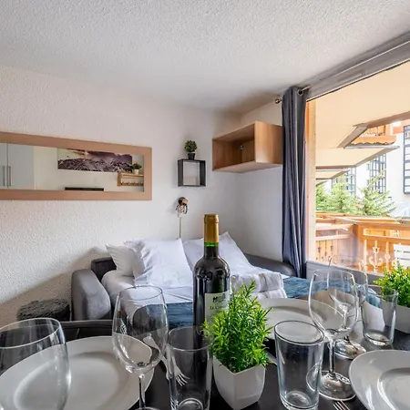 In-out - Heart Of Convenient Flat, Wifi 92 Апартаменти *