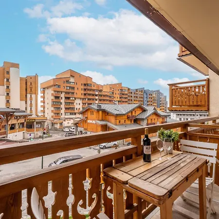 Apartment In-out - Heart Of Convenient Flat, Wifi 92 Val Thorens