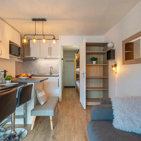 Apartment In-out - Heart Of Convenient Flat, Wifi 92 Val Thorens