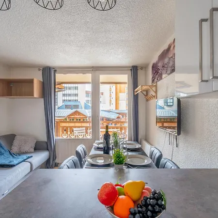 Apartment In-out - Heart Of Convenient Flat, Wifi 92 Val Thorens