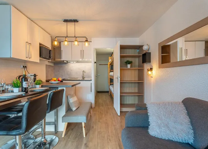 Apartment In-out - Heart Of Convenient Flat, Wifi 92 Val Thorens